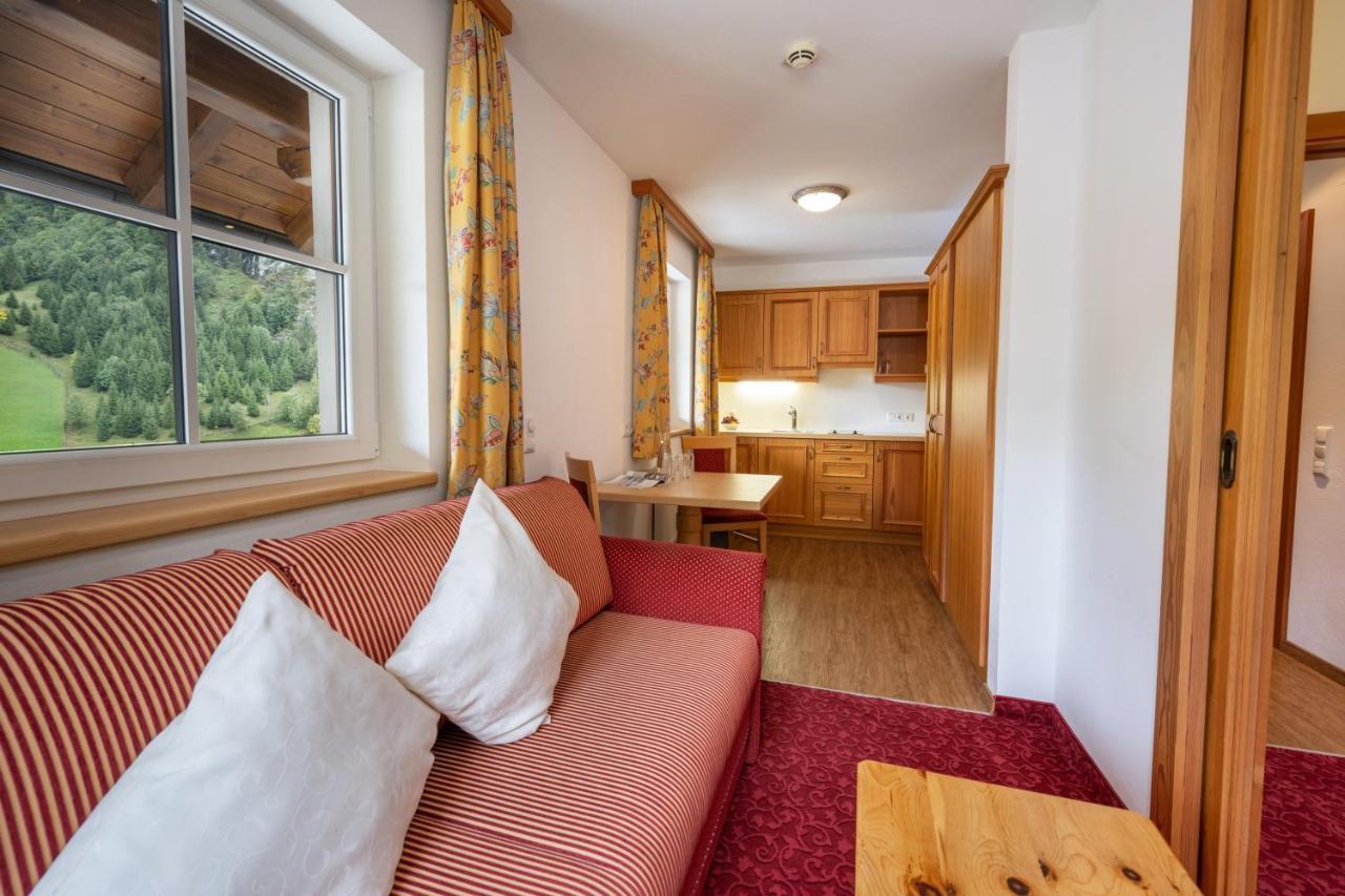 Naturhotel Huettenwirt In Middle Of Nature 4*