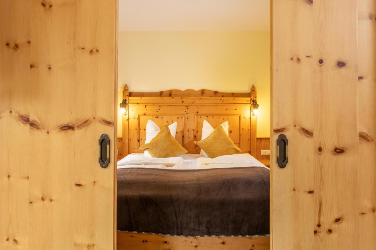 Naturhotel Huettenwirt In Middle Of Nature Hotel Hüttschlag